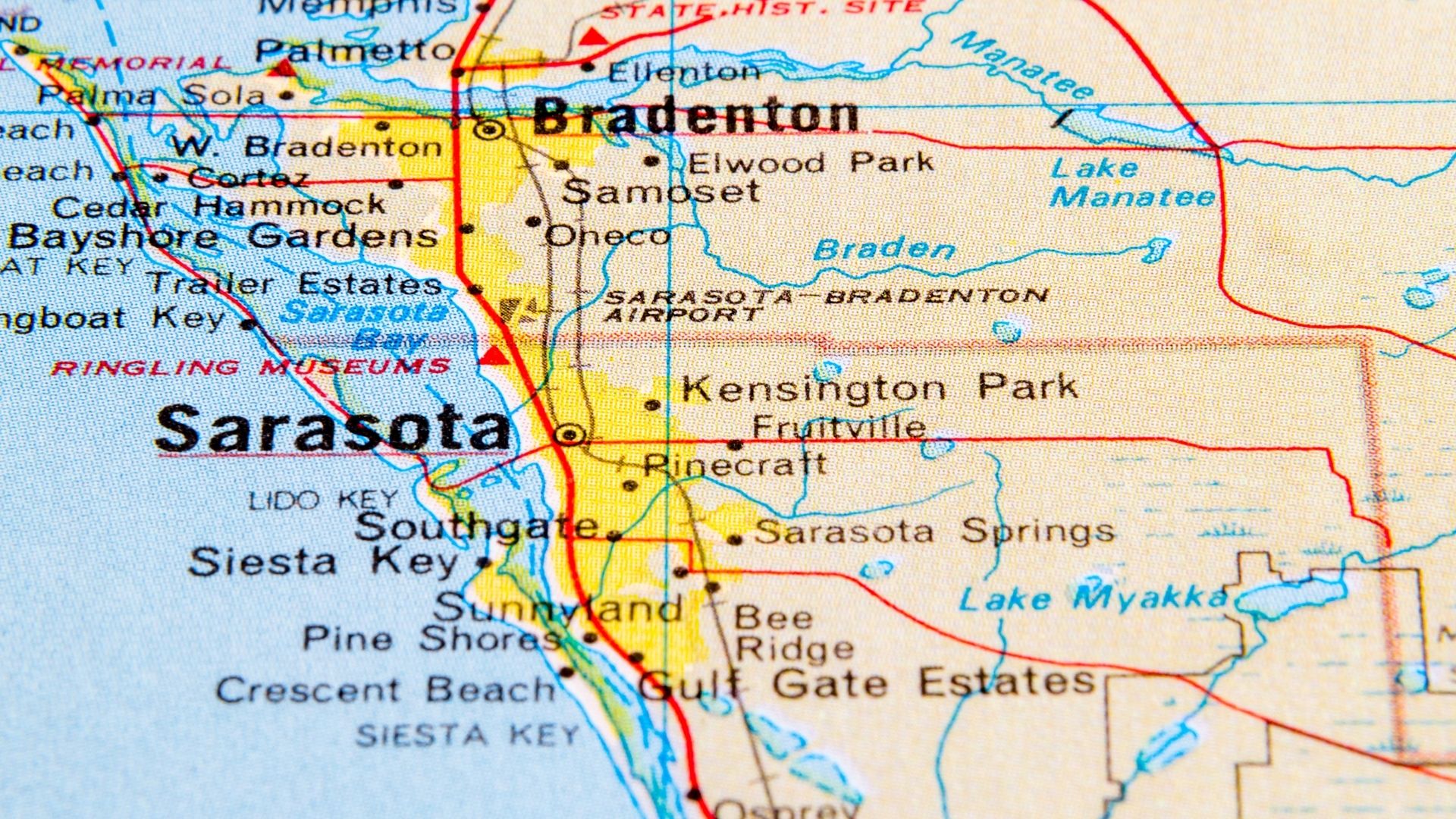 How to Choose a Title Company in Sarasota